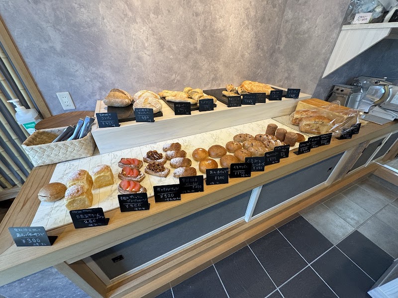 COCORO Bakery ココロベーカリー